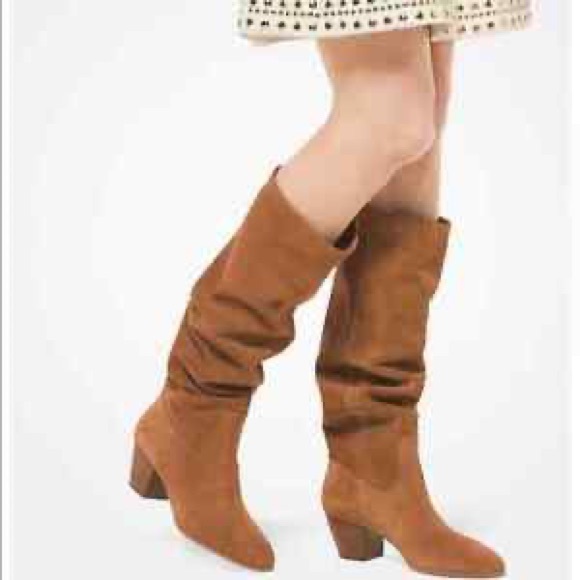 Micheal Kors Sold Out Avery Boots - Picture 3 of 11